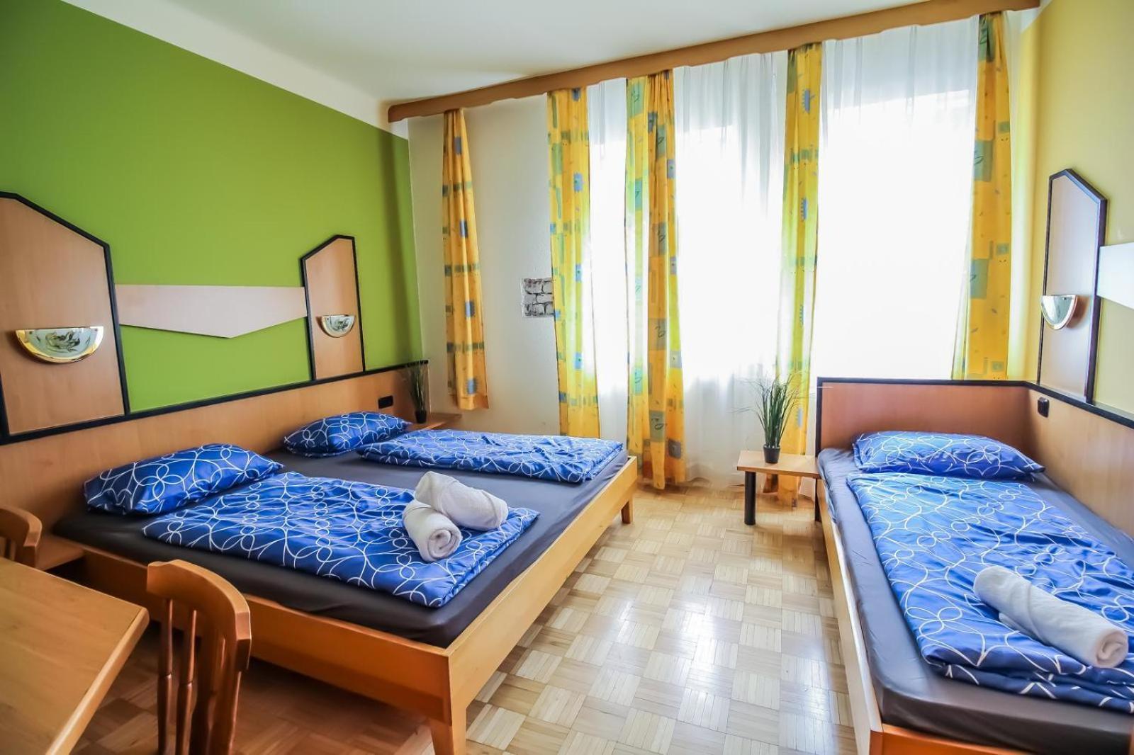 Affordable Central Rooms, 10-Min To Lugner City Vienna Exterior photo