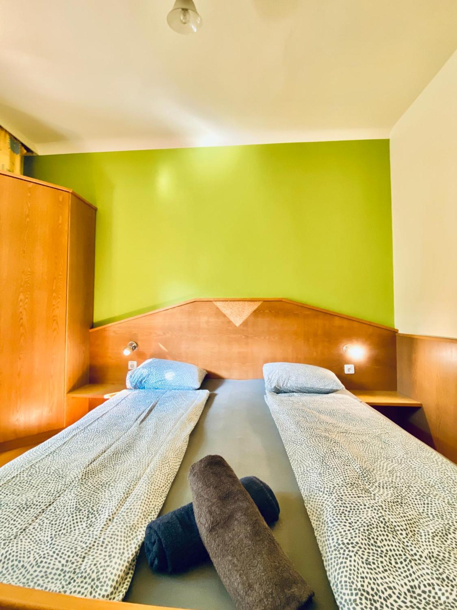 Affordable Central Rooms, 10-Min To Lugner City Vienna Exterior photo