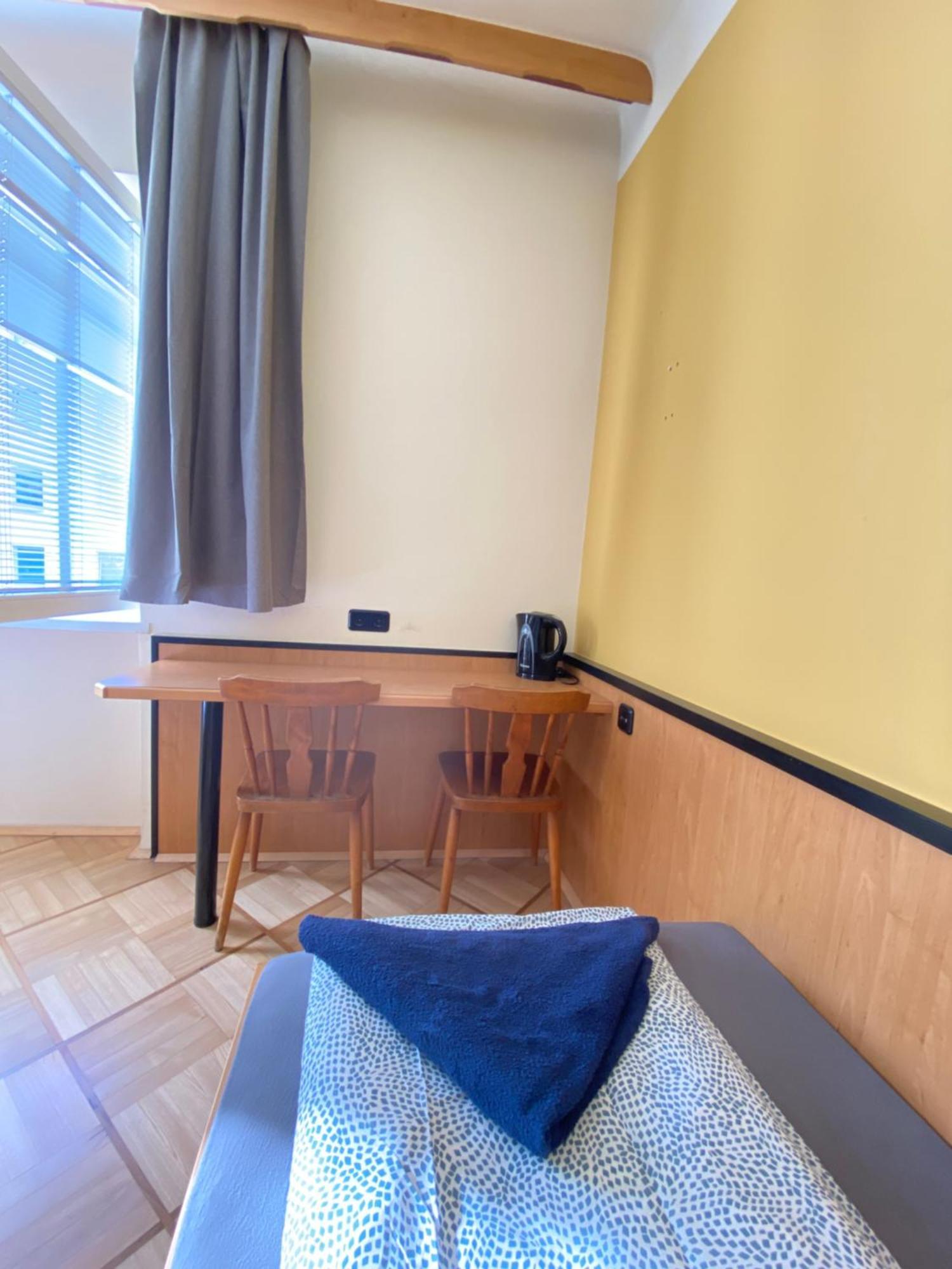 Affordable Central Rooms, 10-Min To Lugner City Vienna Exterior photo