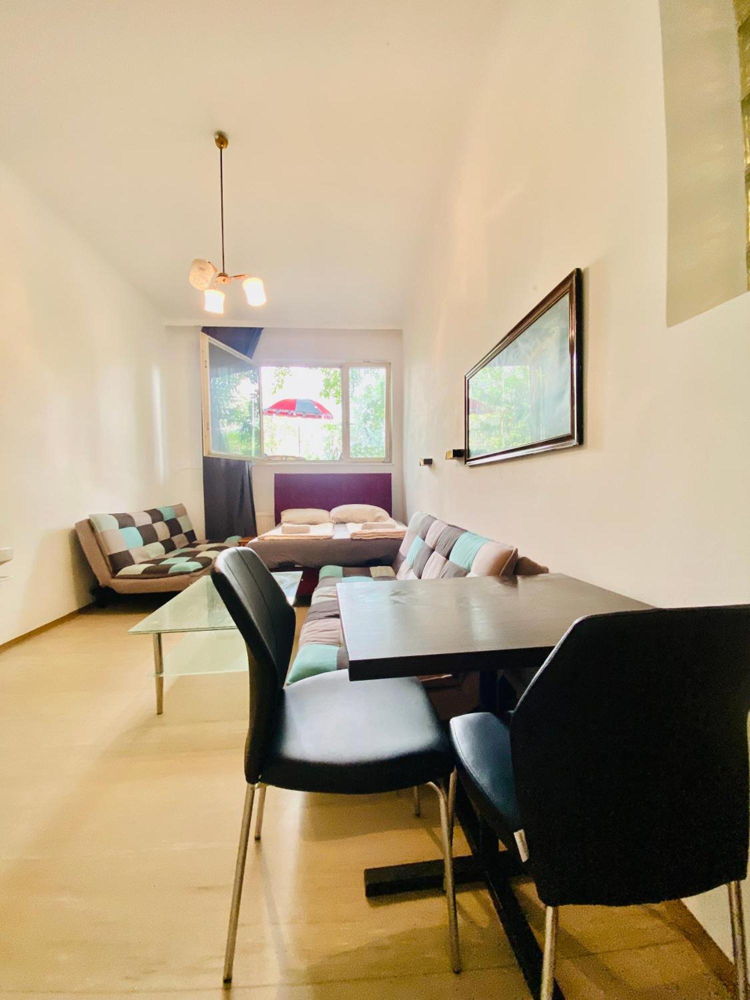 Affordable Central Rooms, 10-Min To Lugner City Vienna Exterior photo