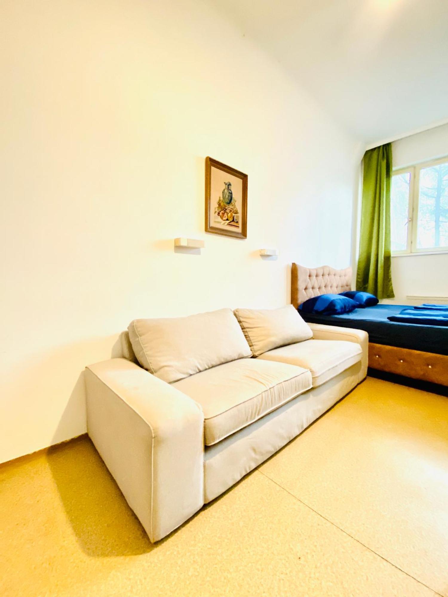 Affordable Central Rooms, 10-Min To Lugner City Vienna Exterior photo
