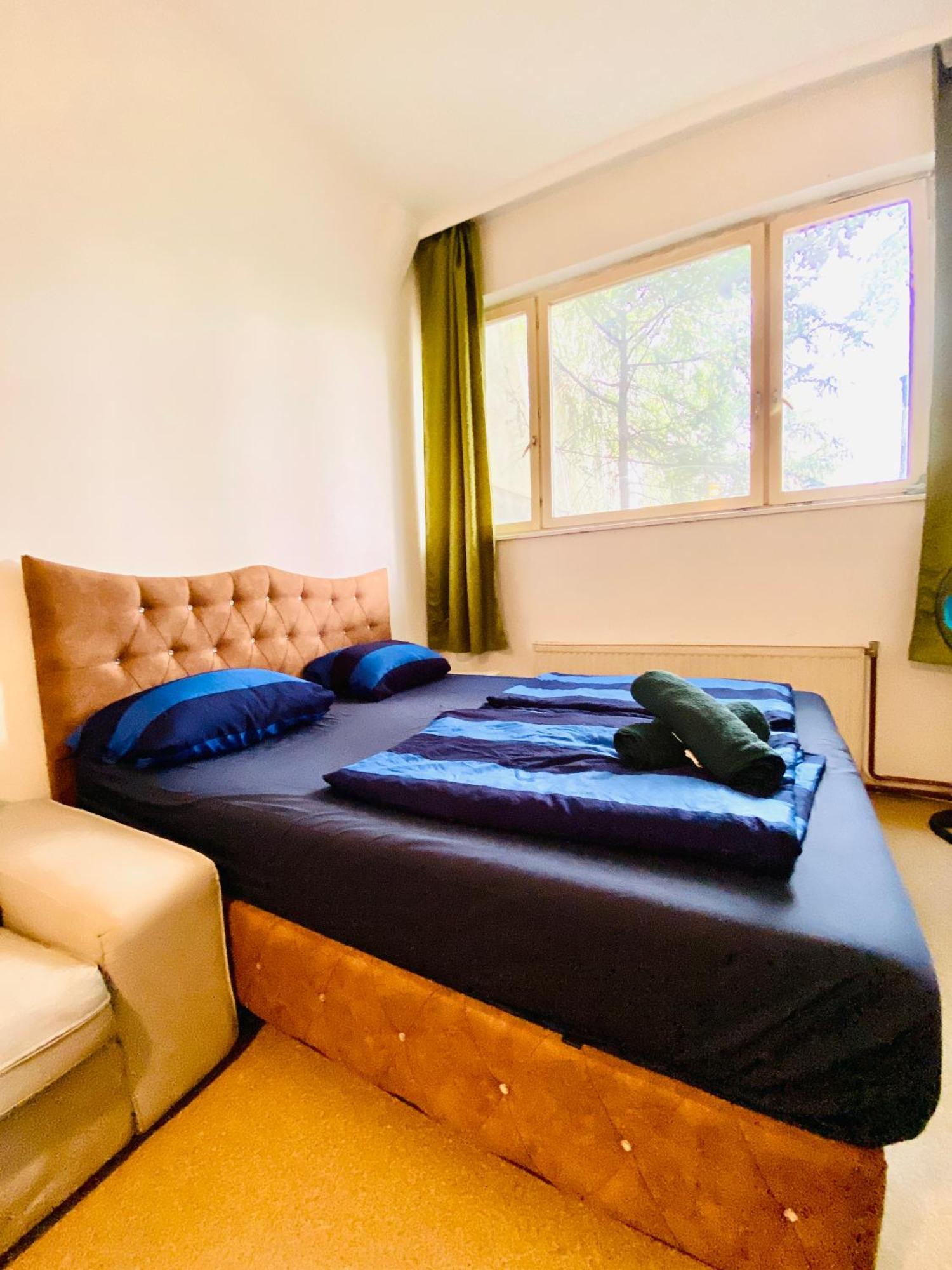 Affordable Central Rooms, 10-Min To Lugner City Vienna Exterior photo