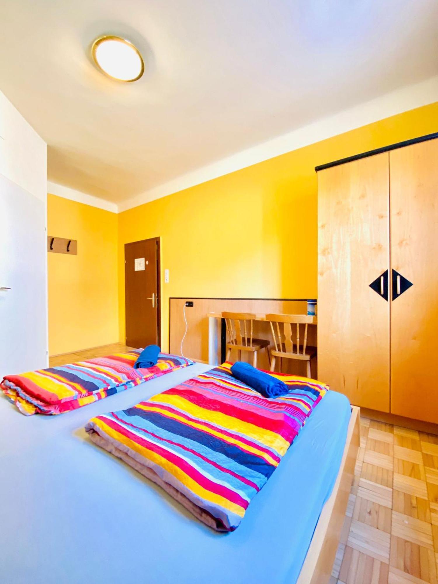 Affordable Central Rooms, 10-Min To Lugner City Vienna Exterior photo
